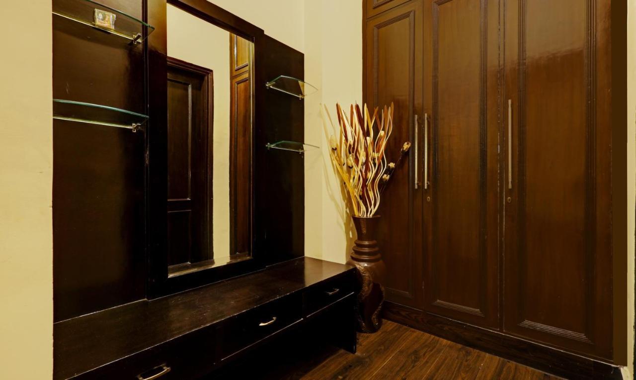 Itsy Connaught Mews Hotel 3*
